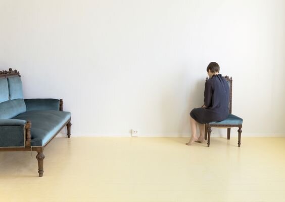 Forrás: Pinterest. / Annonciation 15, Helsinki 06.03.2012, part 1 / Alkotó: Elina Brotherus